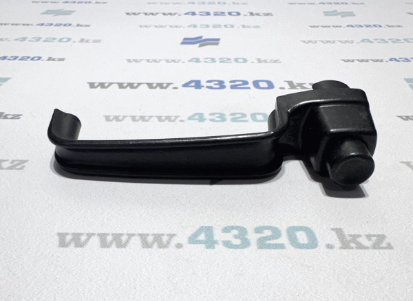 Ручка двери передней наружная правая