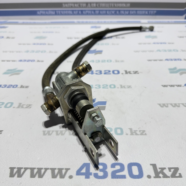 Тяга с краном привода педали диафрагменного сцепления