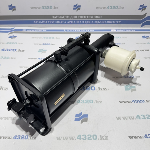 Усилитель пневматический тормозной передний (с бачком)