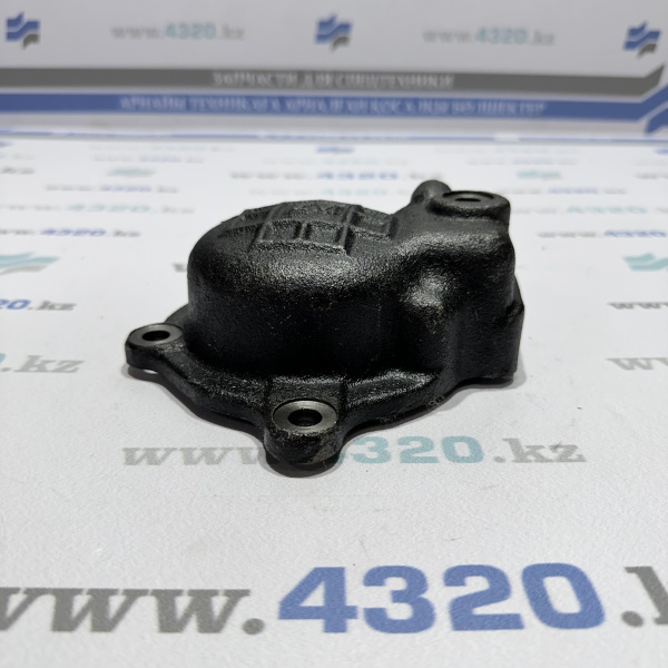 Крышка переднего подшипника промежуточного вала под датчик