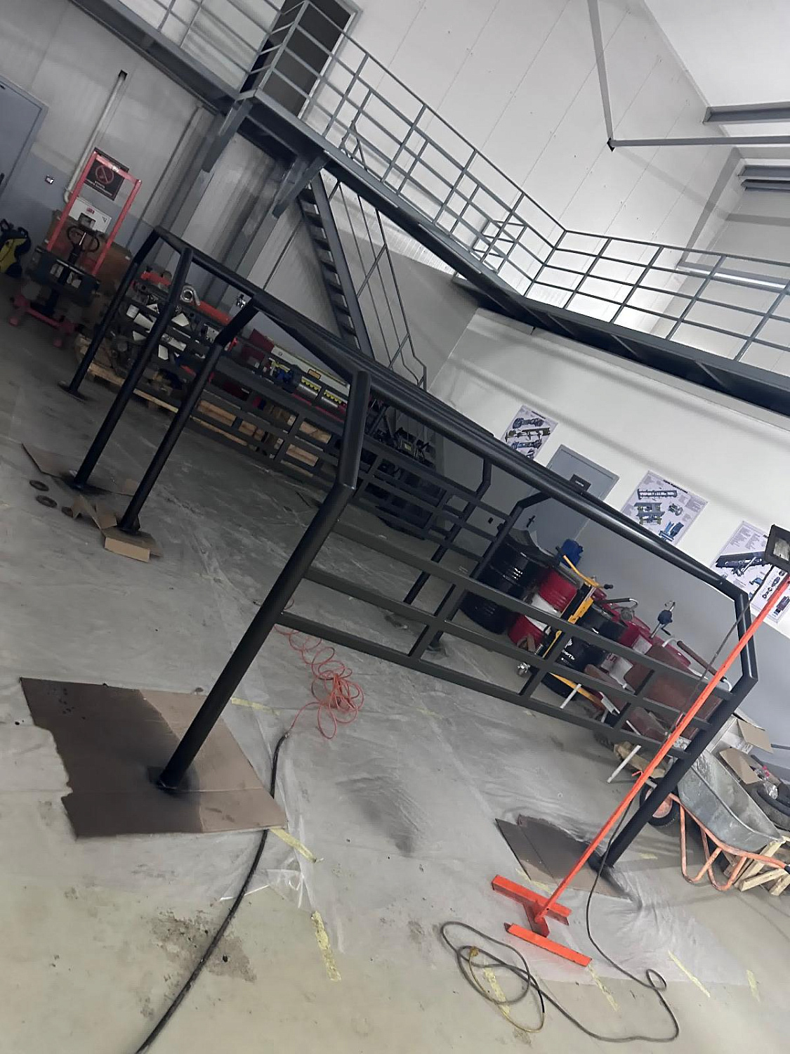 Усиленный каркас безопасности в кузов