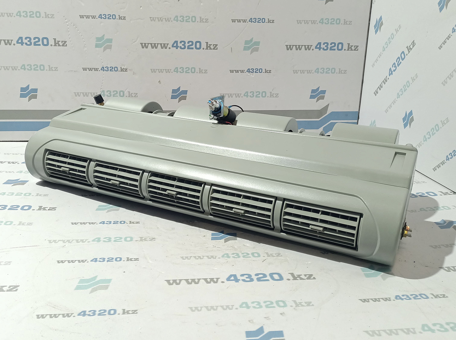 Кондиционер (14 кВт) ПАЗ 24V кр.конд.OL-16 исп. 228 (2шт.) компр. 7Н15 (без кронштейна компрессора)