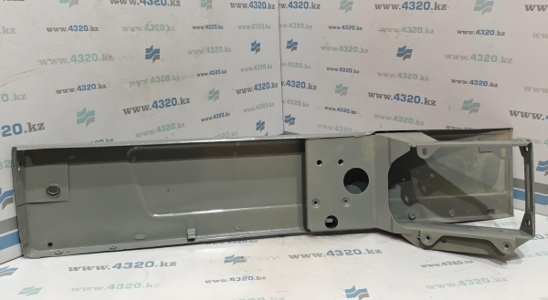 Боковина капота правая