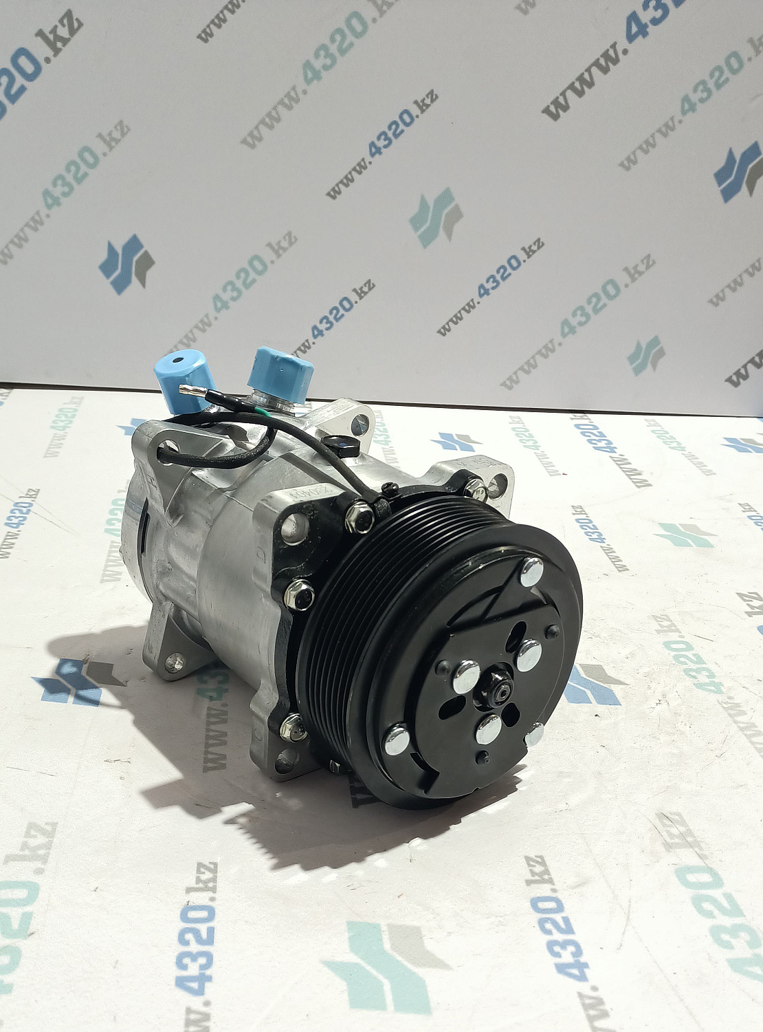 BEU-228-100"MICRO-BUS" 24V. LHD. (O-RING) с одним элементом управления